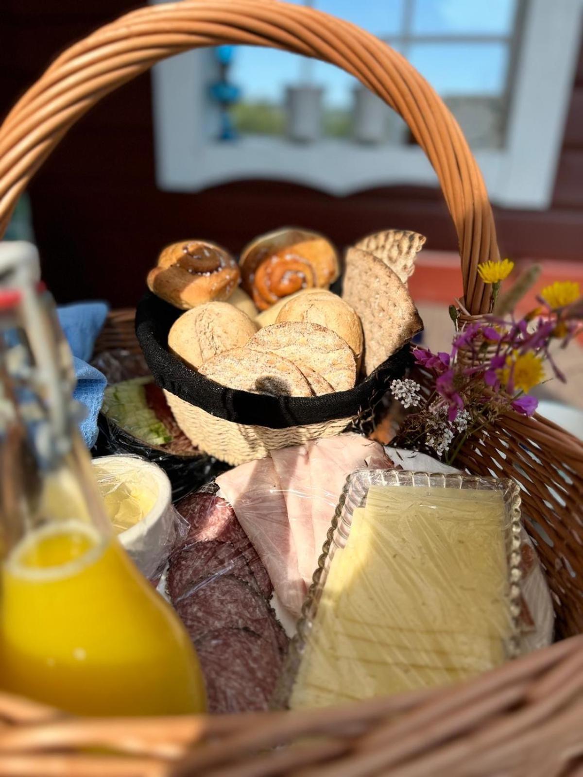 B & B Hjaerthuset Zweden Ekshaerad Bagian luar foto